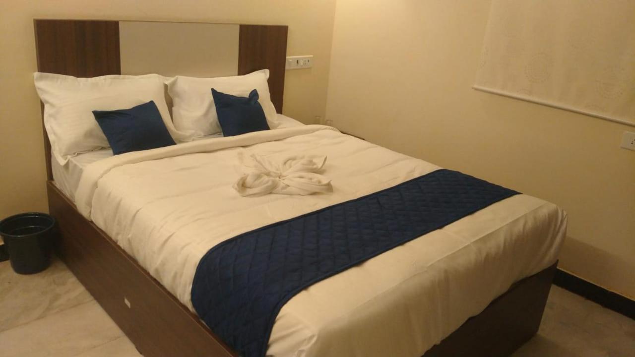 A.R Residency Hotel Chennai Bagian luar foto