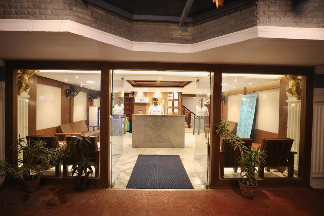 A.R Residency Hotel Chennai Bagian luar foto