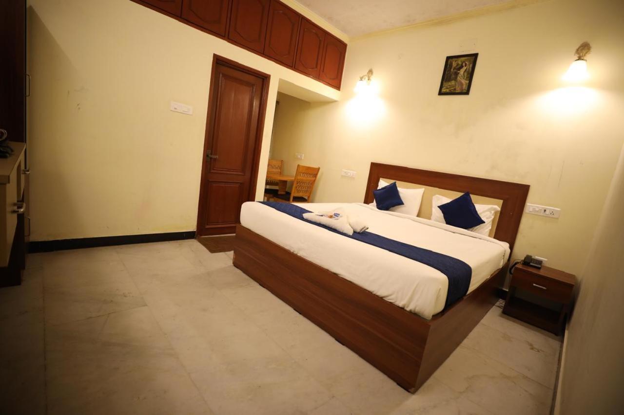 A.R Residency Hotel Chennai Bagian luar foto