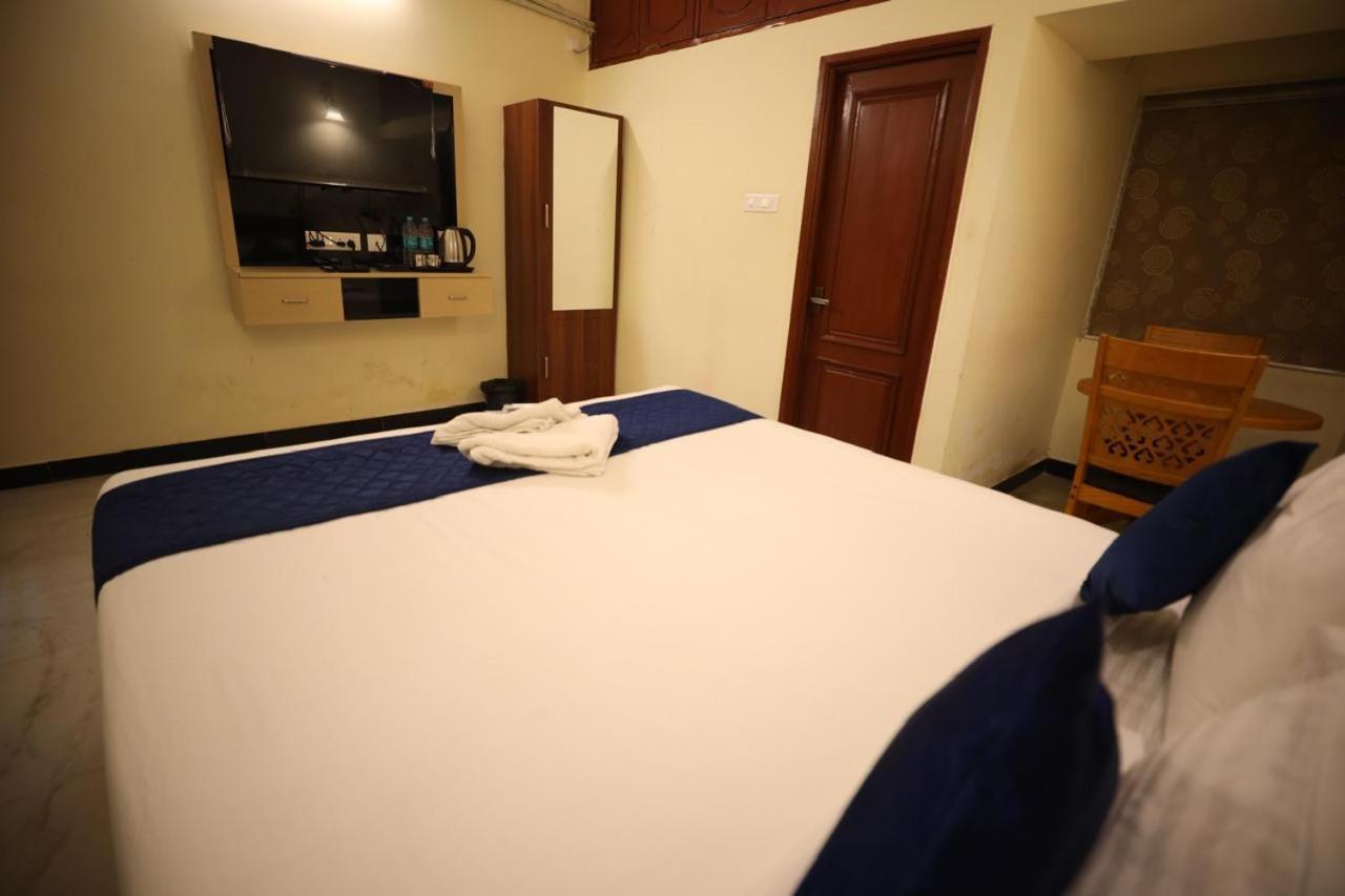 A.R Residency Hotel Chennai Bagian luar foto