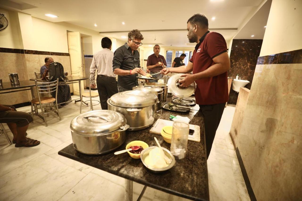 A.R Residency Hotel Chennai Bagian luar foto