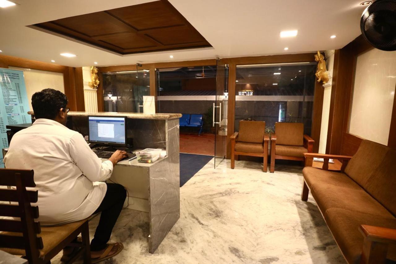 A.R Residency Hotel Chennai Bagian luar foto